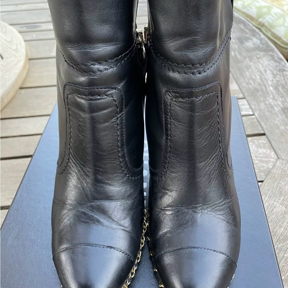 CHANEL Black Lambskin Leather Gold Chain Around Wedge Ankle Boots Booties 41 11 - Picture 3 of 13